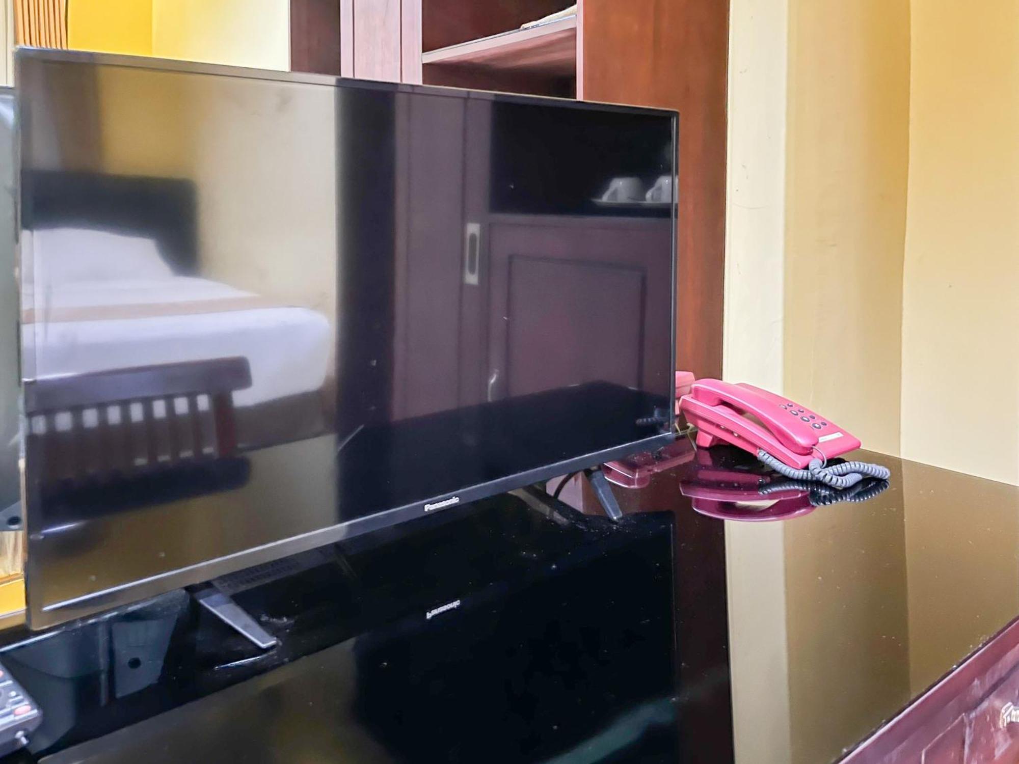Kartika Hotel Syariah Pacitan Mitra Reddoorz Экстерьер фото