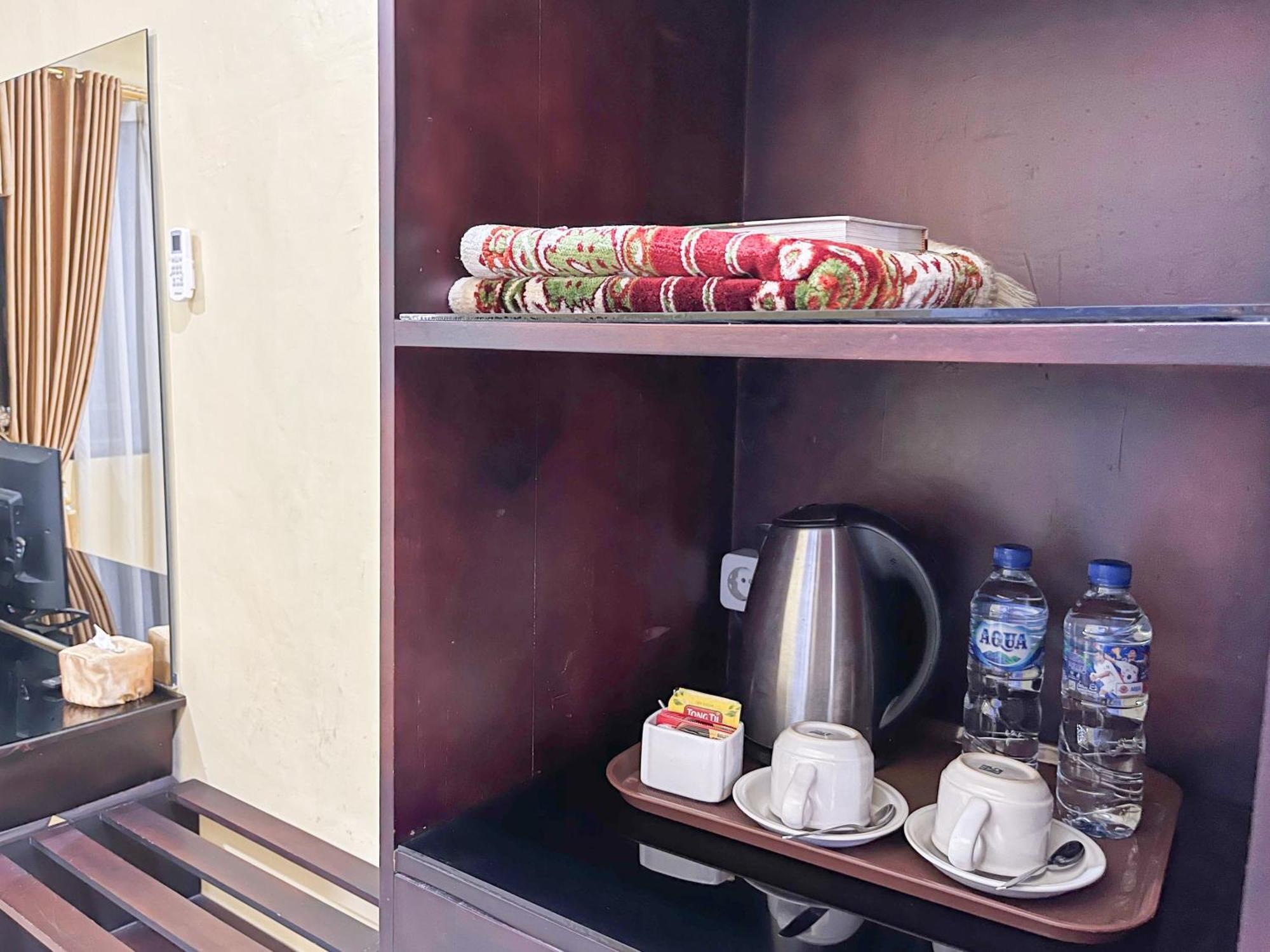 Kartika Hotel Syariah Pacitan Mitra Reddoorz Экстерьер фото