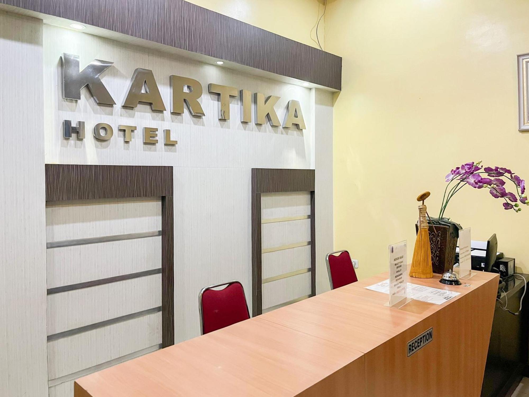 Kartika Hotel Syariah Pacitan Mitra Reddoorz Экстерьер фото